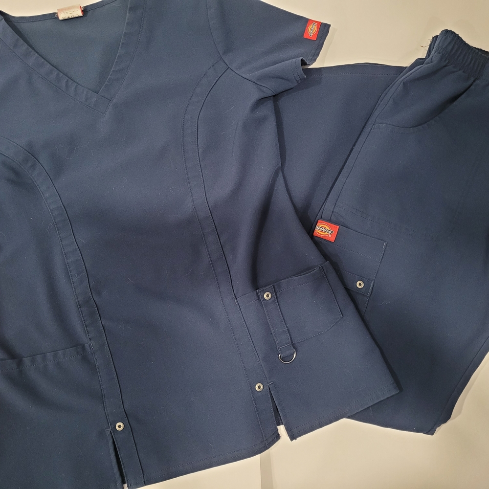 Dickies Navy Blue Scrub Set